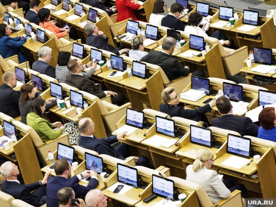 Госдума предлагает отменить декларирование доходов для госслужащих