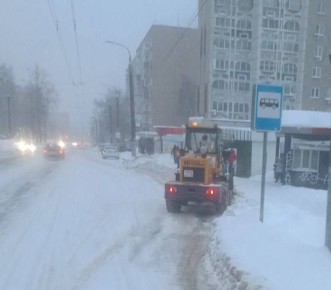 В Ижевске формируют усиленные патрули для уборки снега по ночам