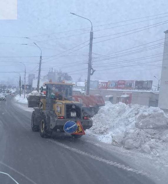 Ижевск вновь в снежной пелене Ижевск вновь в снежной пелене
