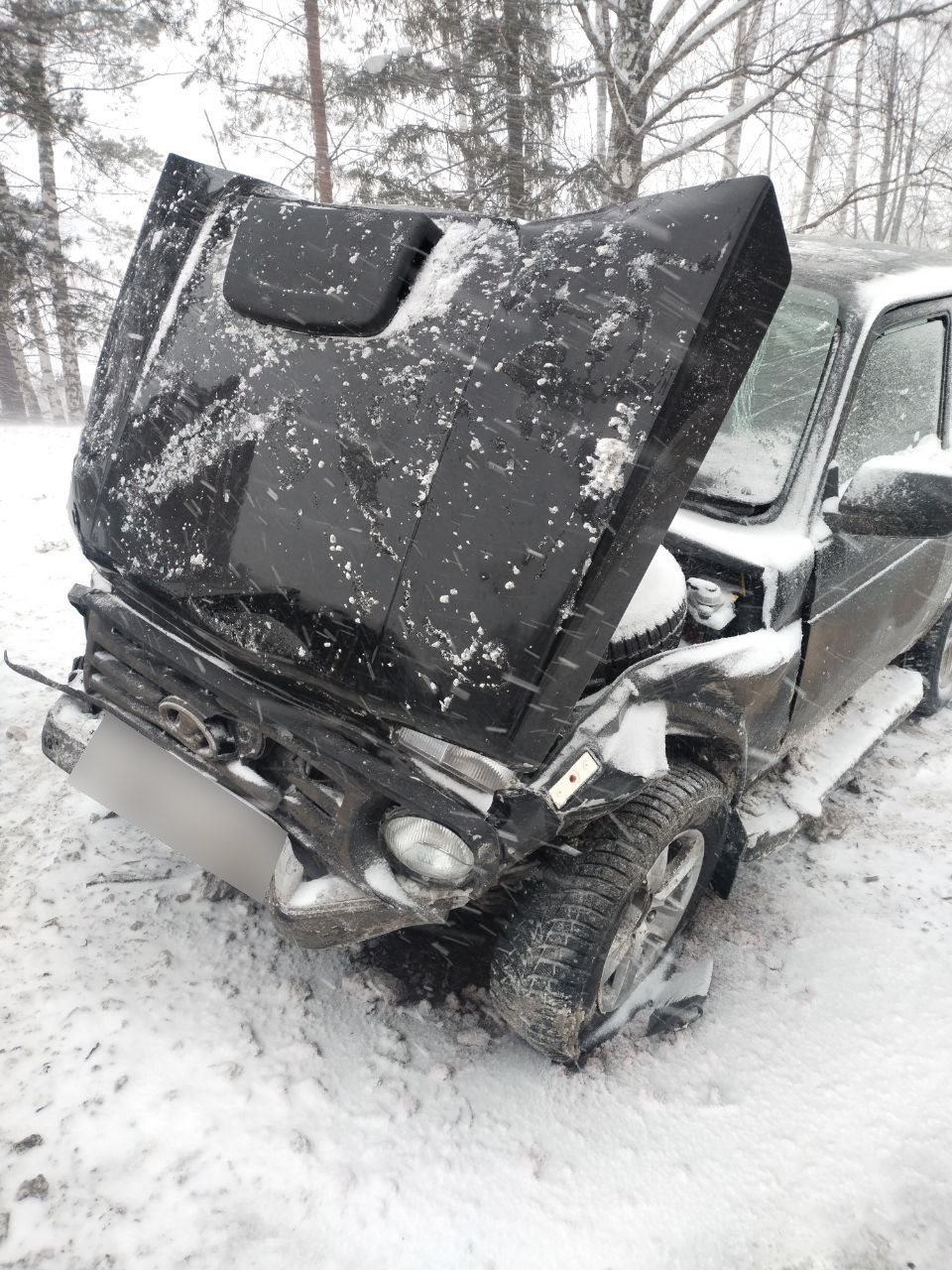 Выезд на встречную полосу привёл к ДТП, оба водителя госпитализированы Выезд на встречную полосу привёл к ДТП, оба водителя госпитализированы