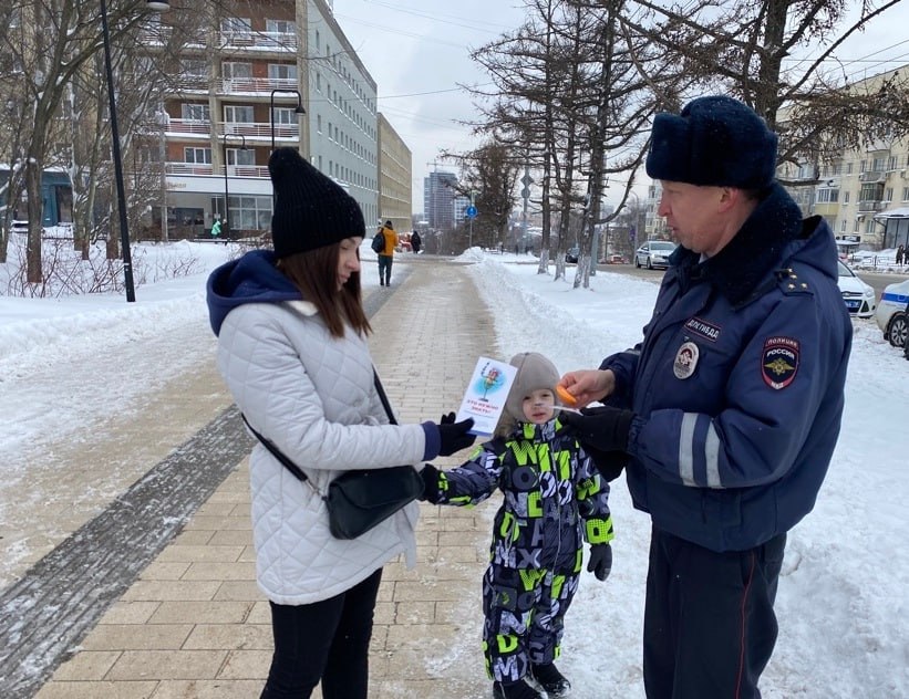Безопасность детей и пешеходов – приоритет Госавтоинспекции в период новогодних праздников Безопасность детей и пешеходов – приоритет Госавтоинспекции в период новогодних праздников