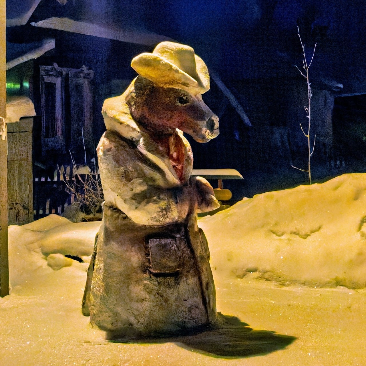 В Сарапуле появился конь в пальто