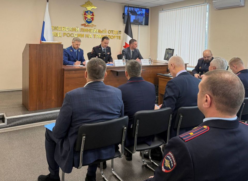 В Ижевском ЛО МВД России на транспорте подвели итоги оперативно-служебной деятельности за 2025 год