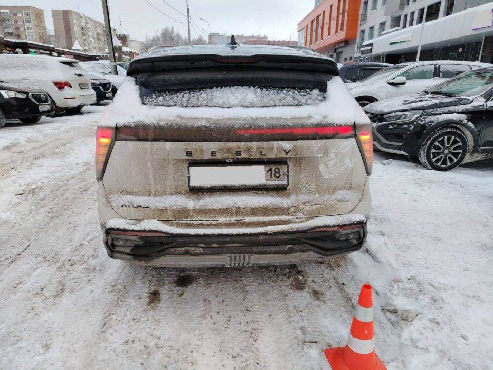 Пешеходам на заметку: остерегайтесь транспорта, двигающегося задним ходом