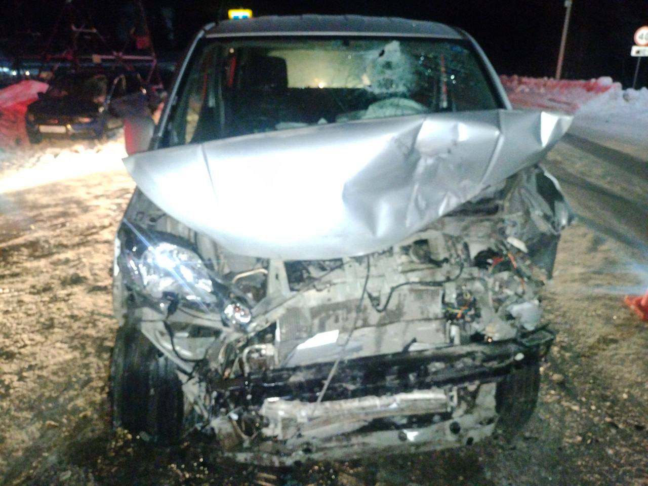 ДТП в Воткинском районе: пострадали пять человек ДТП в Воткинском районе: пострадали пять человек