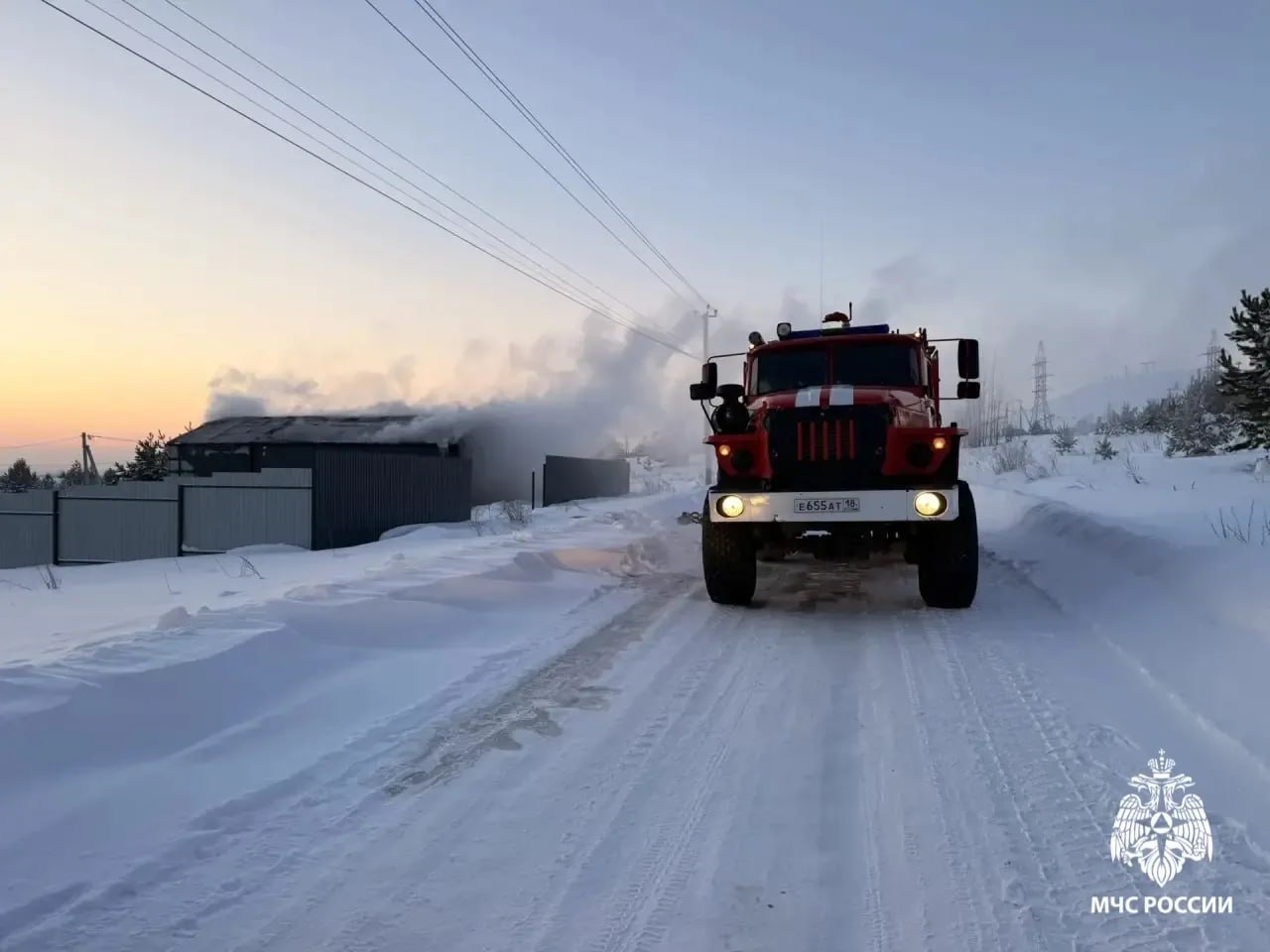 Новый дом в микрорайоне Чекерил в Ижевске сгорел из-за «теплого пола» Новый дом в микрорайоне Чекерил в Ижевске сгорел из-за «теплого пола»