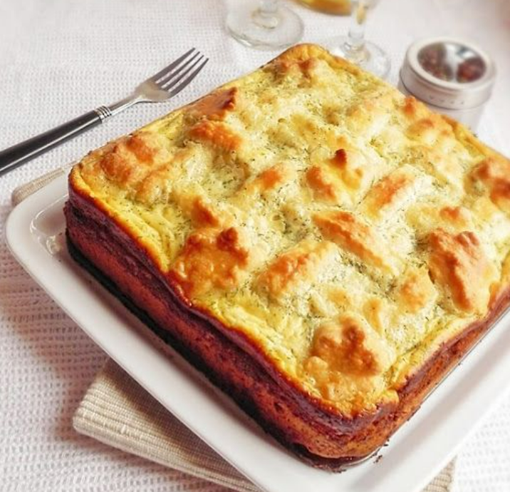 Согревающий осенний пирог с курицей и творогом: идеальное блюдо для холодного сезона