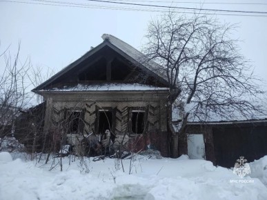 На пожаре в частном доме в Ижевске погиб пенсионер