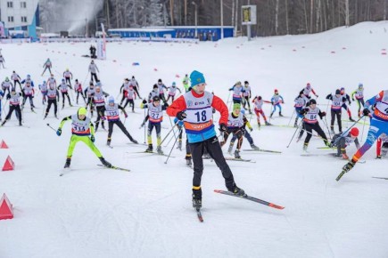 � ������� � 8 ������� �� 13 �������� ������� VI ������������������� ����������� �������� (0+)