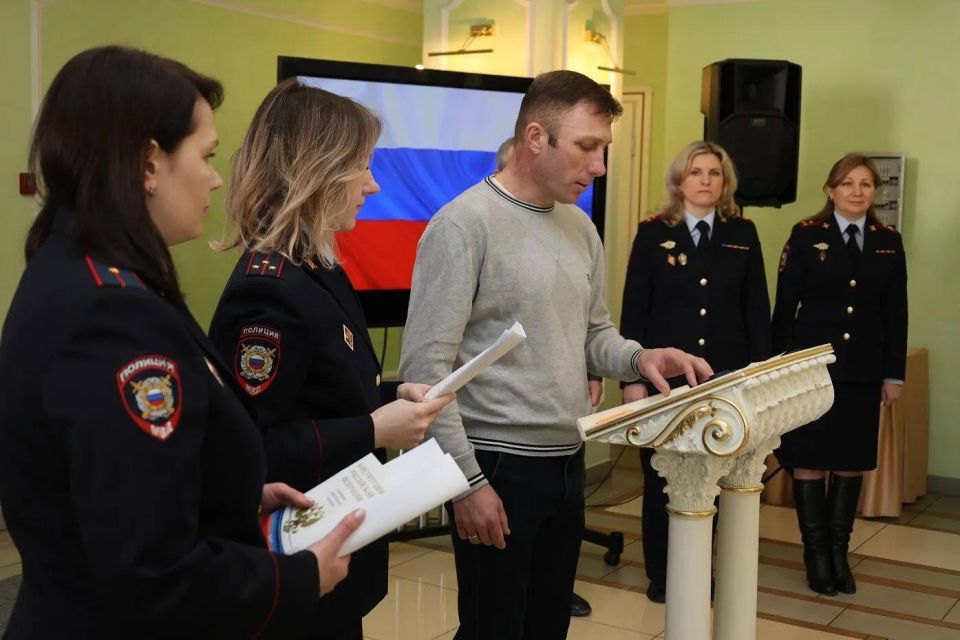 В Удмуртии иностранные граждане присягнули на верность России