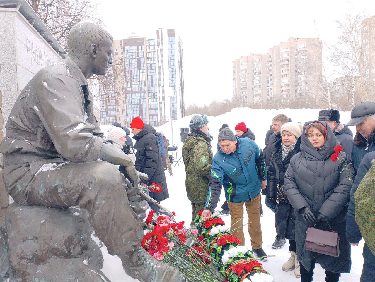 В Ижевске провели митинг в честь годовщины вывода советских войск из Афганистана В Ижевске провели митинг в честь годовщины вывода советских войск из Афганистана