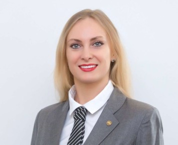 Вчерашнюю информацию о задержании ФСБ депутата Госсовета Катрины Селезнёвой нам подтвердил информированный источник, знакомый с ситуацией