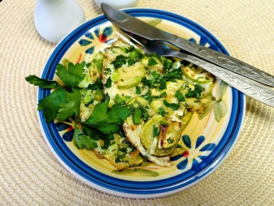 Сочный омлет с кабачками и зеленью: быстро и вкусно