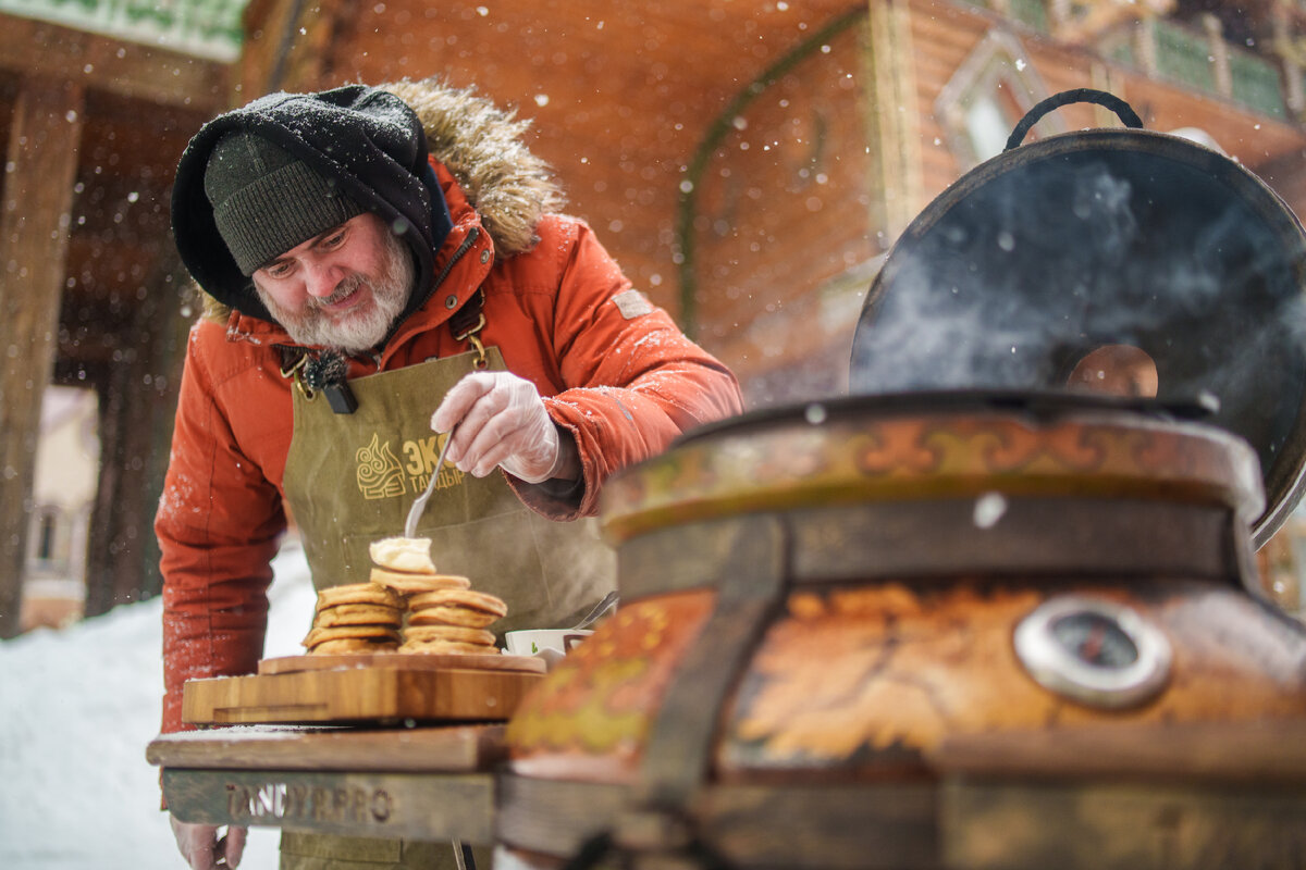 Насыщенные рецепты блинов к Масленице: каждый день — новая идея