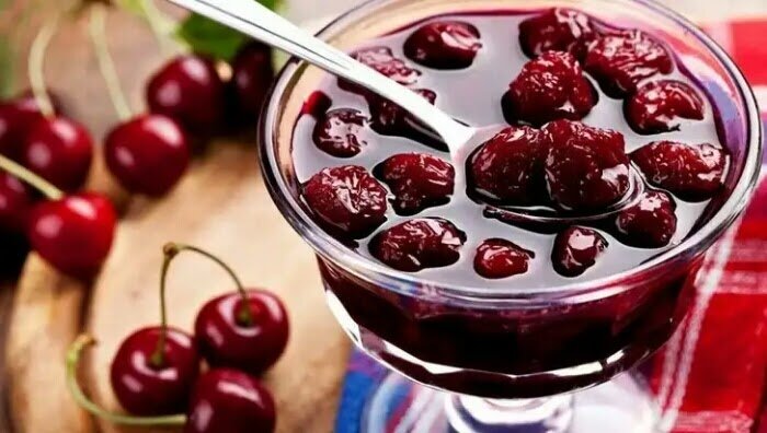 Вишневая сладость: как приготовить варенье на зиму без лишних хлопот