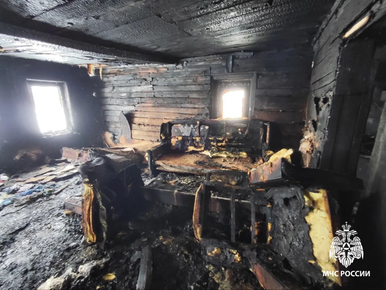 Попытка зарядить пауэрбанк оставила без дома двоих жителей Игры