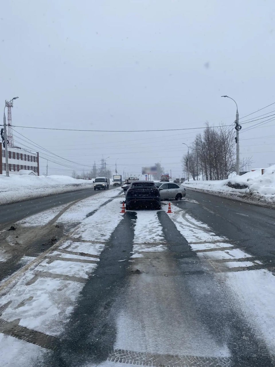 Столкновение в Ижевске привело к госпитализации одного из водителей Столкновение в Ижевске привело к госпитализации одного из водителей