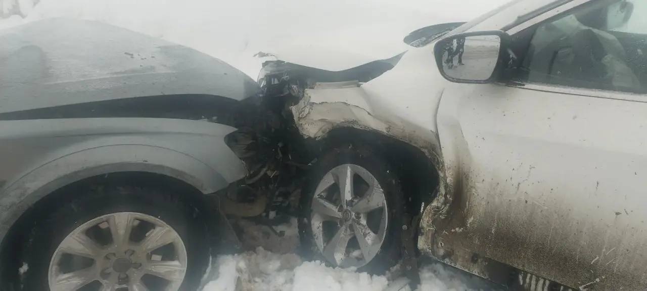 В дорожной аварии в с. Нылга травмированы два несовершеннолетних пассажира В дорожной аварии в с. Нылга травмированы два несовершеннолетних пассажира