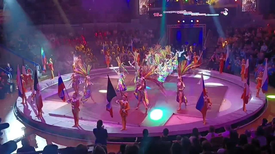 � ������� ��������� 15-� ������������� ��������� ��������� ��������� (0+)