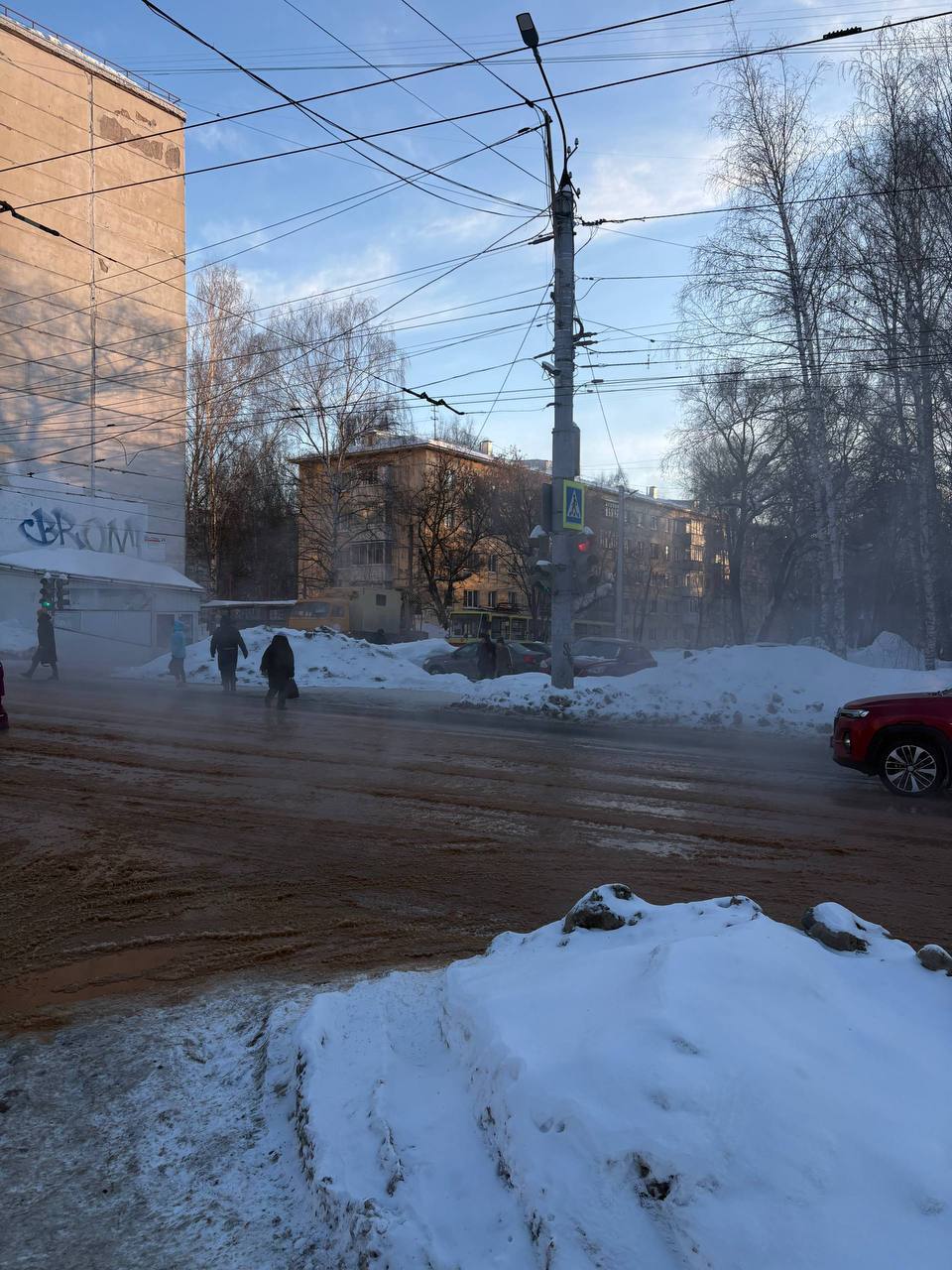Такая вот обстановочка в Металлурге Такая вот обстановочка в Металлурге