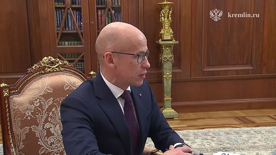 Президент провёл встречу с главой Удмуртской Республики Александром Бречаловым