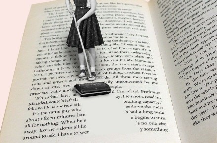 Тишина в эфире: Как запреты превращают музыку в призраков прошлого