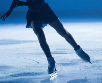 Своим выступлением на турнире «Русский вызов» (18+) чемпионка мира по фигурному катанию, уроженка Удмуртии Елизавета Туктамышева привлекла внимание к проблеме насилия в семье