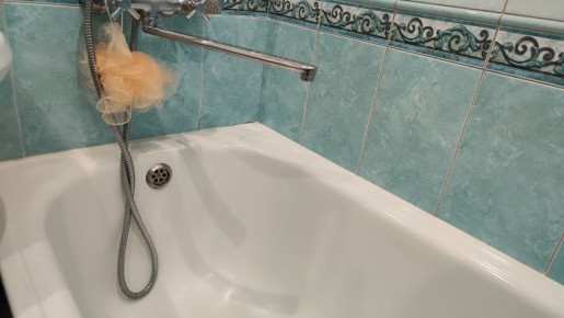 Как избавиться от желтых швов в ванной на долгие годы