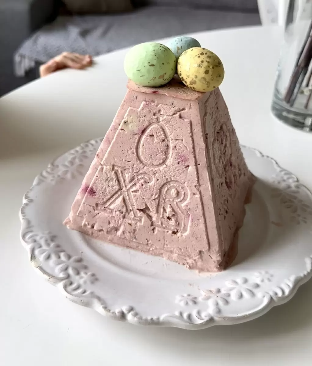 Пасха с вишней: лёгкое и полезное лакомство без сахара