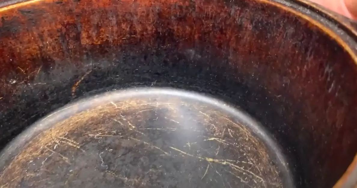 Как вернуть былую чистоту казану: проверка эффективных методов очистки за 30 лет накопившегося жира и нагара