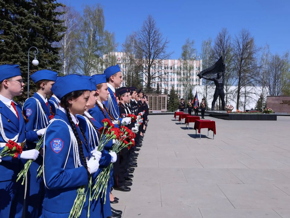 В Удмуртии молодые сотрудники органов внутренних дел приняли присягу в канун Дня Победы В Удмуртии молодые сотрудники органов внутренних дел приняли присягу в канун Дня Победы