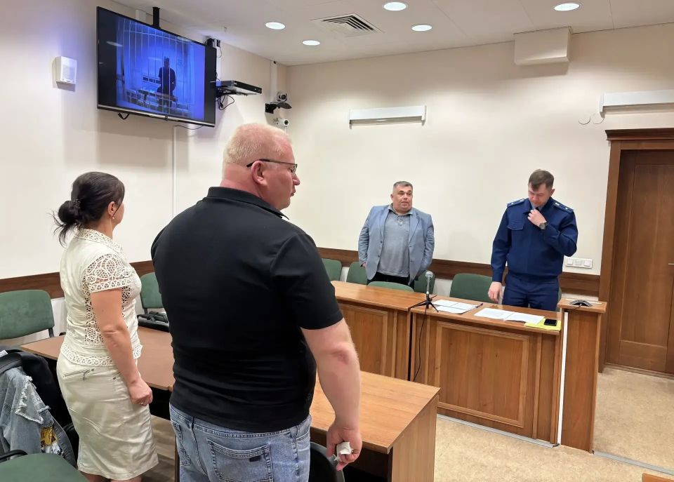 Верховный суд Удмуртии (ВС УР) отменил приговор индивидуальному предпринимателю, признанному виновным в мошенничестве (ст Верховный суд Удмуртии (ВС УР) отменил приговор индивидуальному предпринимателю, признанному виновным в мошенничестве (ст