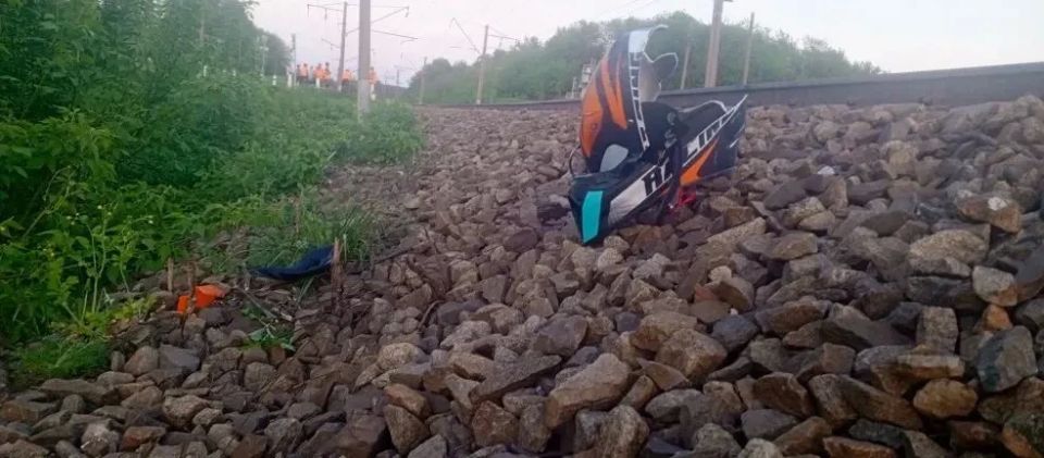 Мотоциклист попал под поезд в Удмуртии