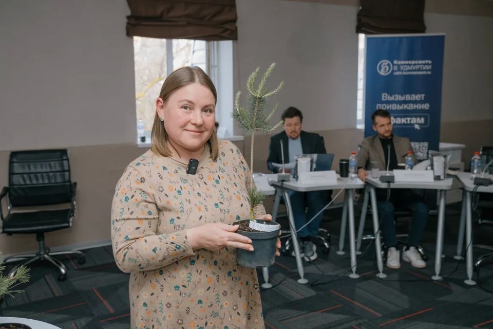 21 мая в Ижевске состоится торжественная церемония награждения лауреатов бизнес-премии «Твердые знаки» от «Ъ-Удмуртия» 21 мая в Ижевске состоится торжественная церемония награждения лауреатов бизнес-премии «Твердые знаки» от «Ъ-Удмуртия»
