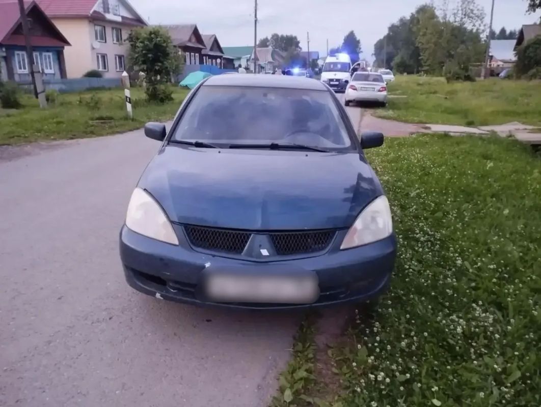 Трехлетний мальчик в Можге оказался под колесами автомобиля Трехлетний мальчик в Можге оказался под колесами автомобиля