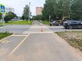 Водитель электросамоката сбил женщину на пешеходном переходе