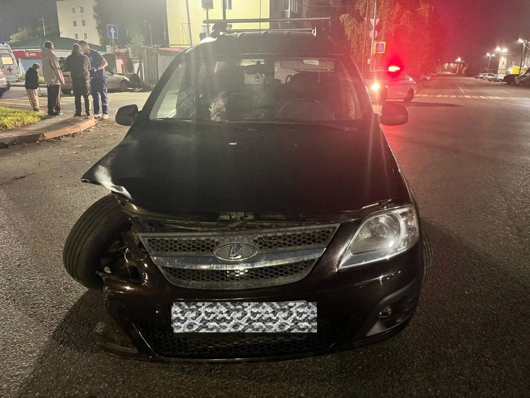 Пьяный водитель стал виновником ДТП в Сарапуле: травмы получили трое пассажиров 18 июля 2026 года, около 2 часов 15 минут, на перекрестке улиц Азина и Дубровская в г. Сарапуле, 28-летний водитель автомобиля «Хендэ Акцент»... Пьяный водитель стал виновником ДТП в Сарапуле: травмы получили трое пассажиров 18 июля 2026 года, около 2 часов 15 минут, на перекрестке улиц Азина и Дубровская в г. Сарапуле, 28-летний водитель автомобиля «Хендэ Акцент»...