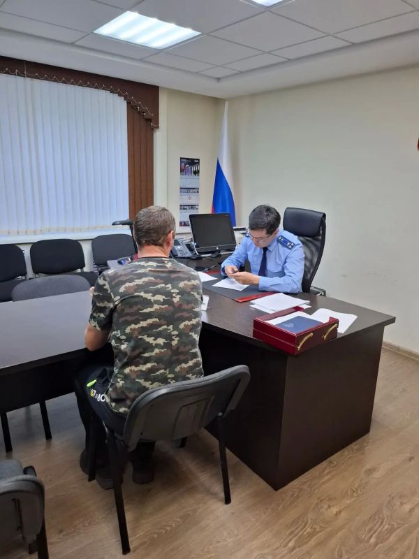 ЗАМЕСТИТЕЛЬ ПРОКУРОРА УДМУРТСКОЙ РЕСПУБЛИКИ ДМИТРИЙ ХОБРАКОВ ПРОВЕЛ ПРИЕМ ЖИТЕЛЕЙ САРАПУЛЬСКОГО РАЙОНА ЗАМЕСТИТЕЛЬ ПРОКУРОРА УДМУРТСКОЙ РЕСПУБЛИКИ ДМИТРИЙ ХОБРАКОВ ПРОВЕЛ ПРИЕМ ЖИТЕЛЕЙ САРАПУЛЬСКОГО РАЙОНА