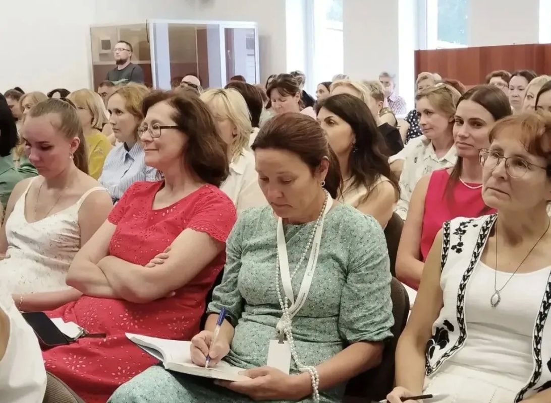 На встрече с руководителями подразделений и сотрудниками территориального фонда обязательного медицинского страхования Удмуртской Республики обсудили особенности избирательных кампании2026. Рассказали о разных способах... На встрече с руководителями подразделений и сотрудниками территориального фонда обязательного медицинского страхования Удмуртской Республики обсудили особенности избирательных кампании2026. Рассказали о разных способах...
