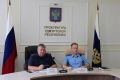 ЗАМЕСТИТЕЛЬ ПРОКУРОРА УДМУРТСКОЙ РЕСПУБЛИКИ ВИТАЛИЙ КОЛЕСОВ СОВМЕСТНО С ПЕРВЫМ ЗАМЕСТИТЕЛЕМ РУКОВОДИТЕЛЯ СЛЕДСТВЕННОГО УПРАВЛЕНИЯ СЛЕДСТВЕННОГО КОМИТЕТА РОССИЙСКОЙ ФЕДЕРАЦИИ ПО УДМУРТСКОЙ РЕСПУБЛИКЕ РОМАНОМ ШИРОБОКОВЫМ...