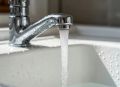 Можно ли требовать перерасчёт, если горячей воды в доме не было больше двух недель?