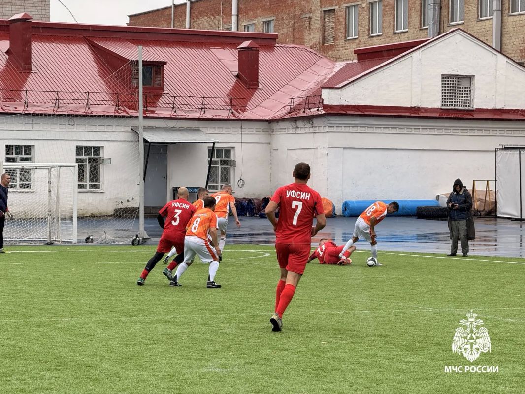 Фоторепортаж с первого игрового дня VI Международного турнира по мини-футболу памяти Льва Яшина Фоторепортаж с первого игрового дня VI Международного турнира по мини-футболу памяти Льва Яшина