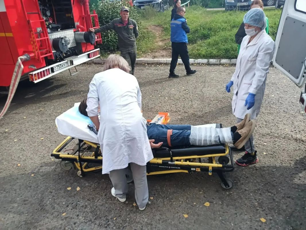 В Якшур-Бодьинском районе прошли пожарно-тактические учения В Якшур-Бодьинском районе прошли пожарно-тактические учения