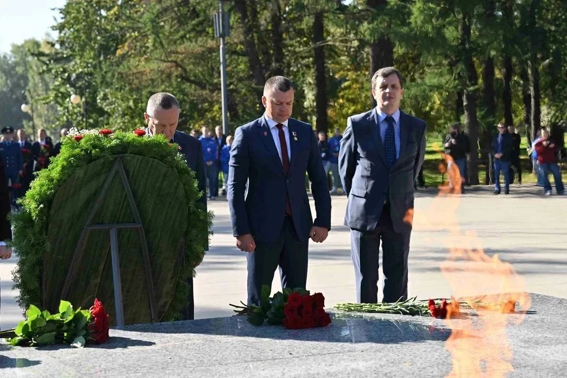Врио главы Удмуртии Ольга Абрамова поздравила жителей республики с Днем оружейника Врио главы Удмуртии Ольга Абрамова поздравила жителей республики с Днем оружейника
