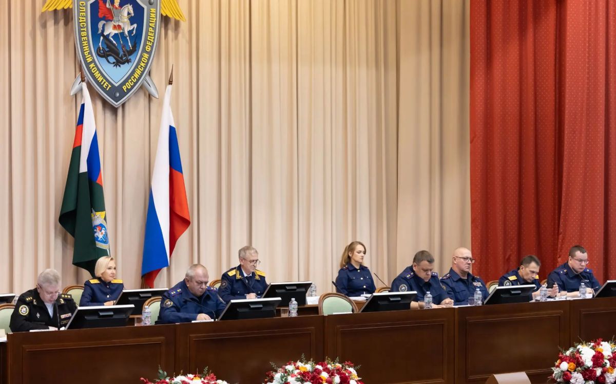 Глава СК России провел оперативное совещание по вопросам защиты и восстановления жилищных прав детей-сирот Глава СК России провел оперативное совещание по вопросам защиты и восстановления жилищных прав детей-сирот