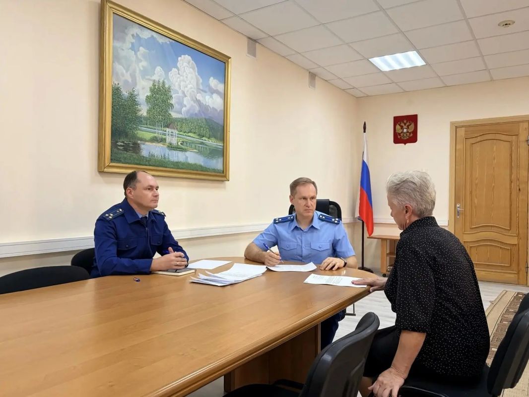 ЗАМЕСТИТЕЛЬ ПРОКУРОРА УДМУРТСКОЙ РЕСПУБЛИКИ ВИТАЛИЙ КОЛЕСОВ ПРОВЕЛ ВЫЕЗДНОЙ ЛИЧНЫЙ ПРИЕМ ЖИТЕЛЕЙ МОЖГИНСКОГО РАЙОНА ЗАМЕСТИТЕЛЬ ПРОКУРОРА УДМУРТСКОЙ РЕСПУБЛИКИ ВИТАЛИЙ КОЛЕСОВ ПРОВЕЛ ВЫЕЗДНОЙ ЛИЧНЫЙ ПРИЕМ ЖИТЕЛЕЙ МОЖГИНСКОГО РАЙОНА