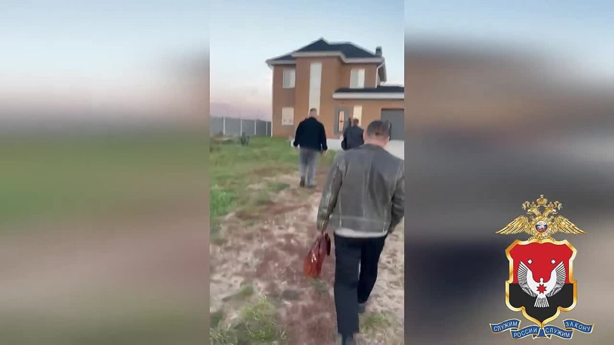 В Удмуртии сотрудники ОМОН «Барс» Росгвардии оказали содействие в задержании ранее судимого жителя Завьяловского района и его супруги, подозреваемых в мошенничестве в особо крупном размере