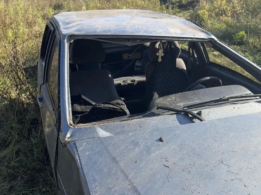 Крестик с надписью «Спаси и сохрани» в автомобиле виновника: видимо, сугубо на веру уповал 22-летний «бесправник» Крестик с надписью «Спаси и сохрани» в автомобиле виновника: видимо, сугубо на веру уповал 22-летний «бесправник»
