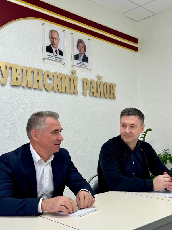 Регоператор «САХ» установил 700 новых баков для мусора в двух районах Удмуртии Регоператор «САХ» установил 700 новых баков для мусора в двух районах Удмуртии