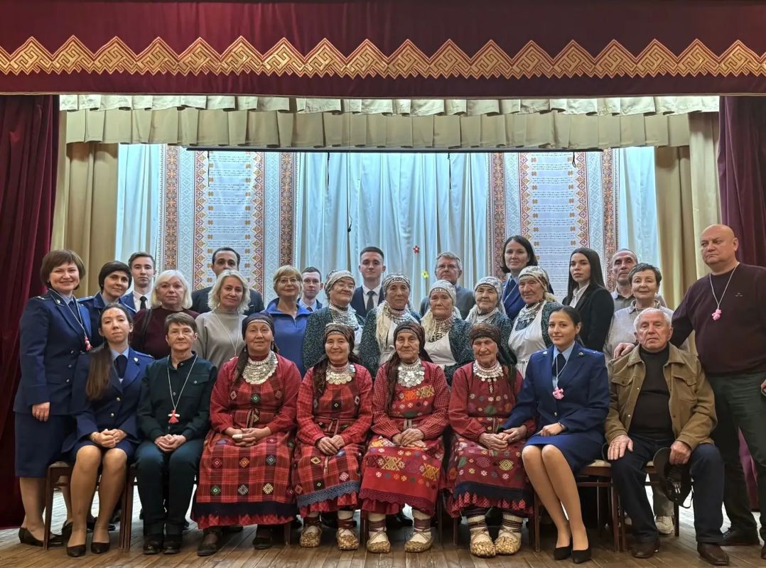 «ЭСТАФЕТА ПОКОЛЕНИЙ» В МАЛОПУРГИНСКОМ РАЙОНЕ: ОТ БИБЛИОТЕКИ ДО РОДИНЫ «БУРАНОВСКИХ БАБУШЕК» «ЭСТАФЕТА ПОКОЛЕНИЙ» В МАЛОПУРГИНСКОМ РАЙОНЕ: ОТ БИБЛИОТЕКИ ДО РОДИНЫ «БУРАНОВСКИХ БАБУШЕК»